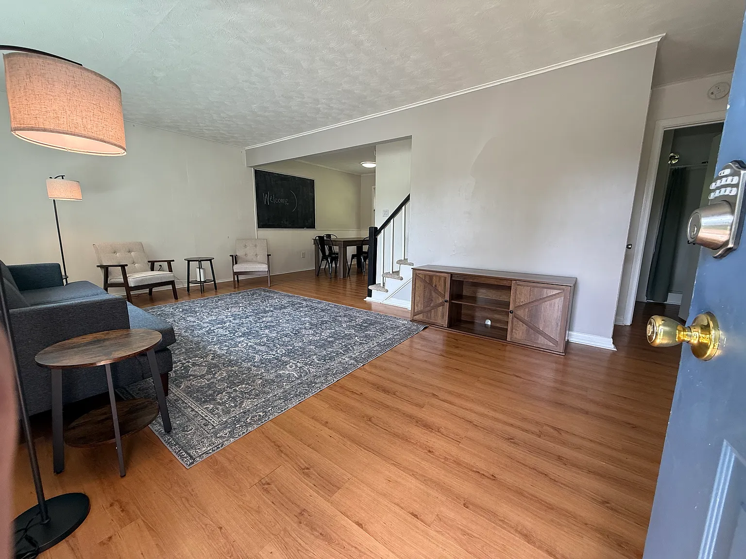 8 Connell Cir — Photo 3