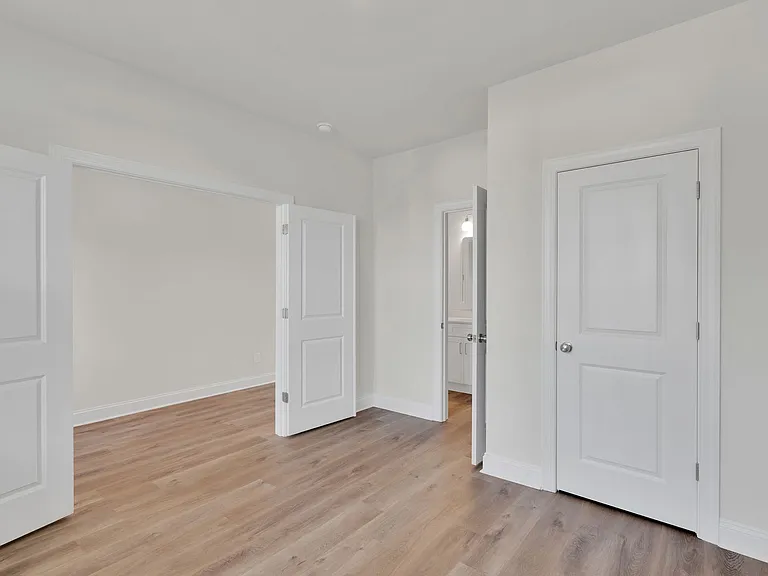 726 Lithia Inn Rd — Photo 27