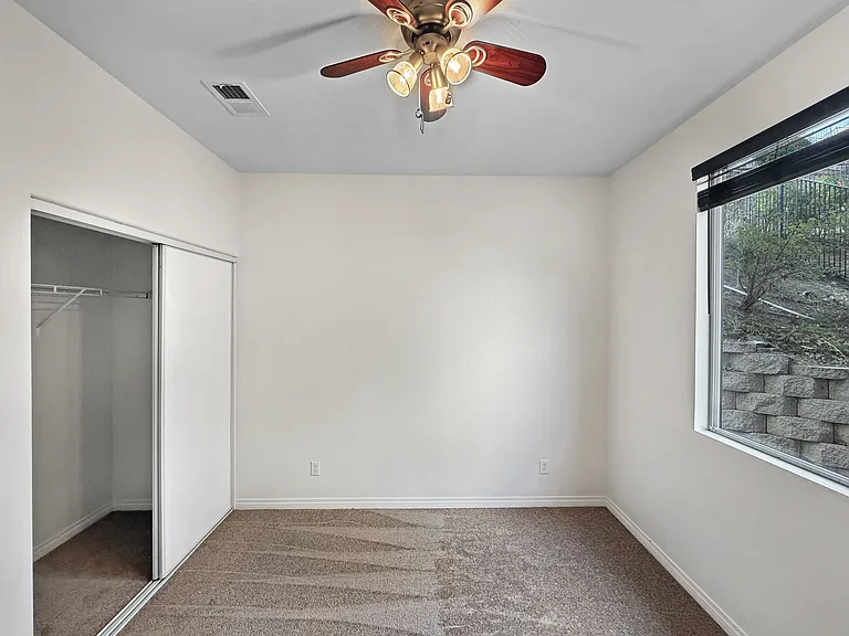 748 Kirkwall Dr — Photo 18
