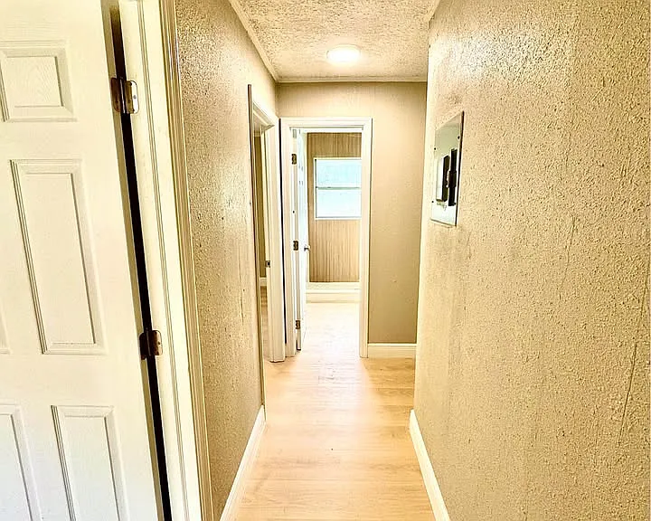 4910 Huppel Ave — Photo 10