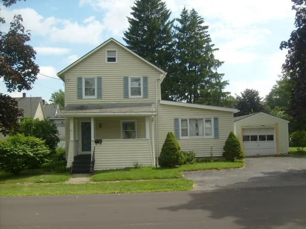 46 Kensington Ave, Auburn, NY 13021