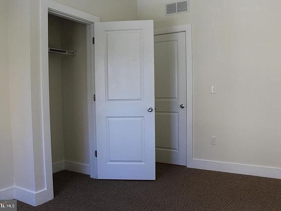 4th image of 1434 N Carlisle St #2B