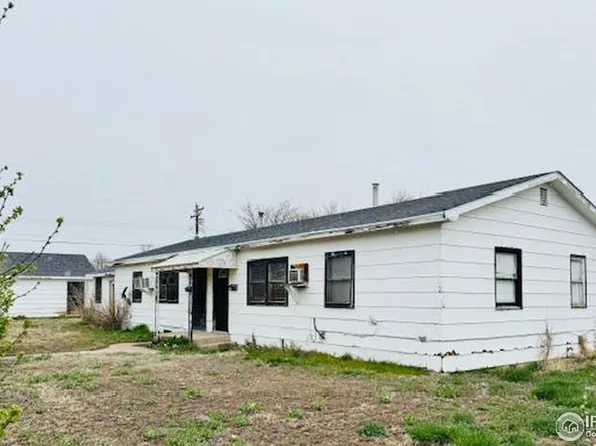 702 Pine St, Julesburg, CO 80737
