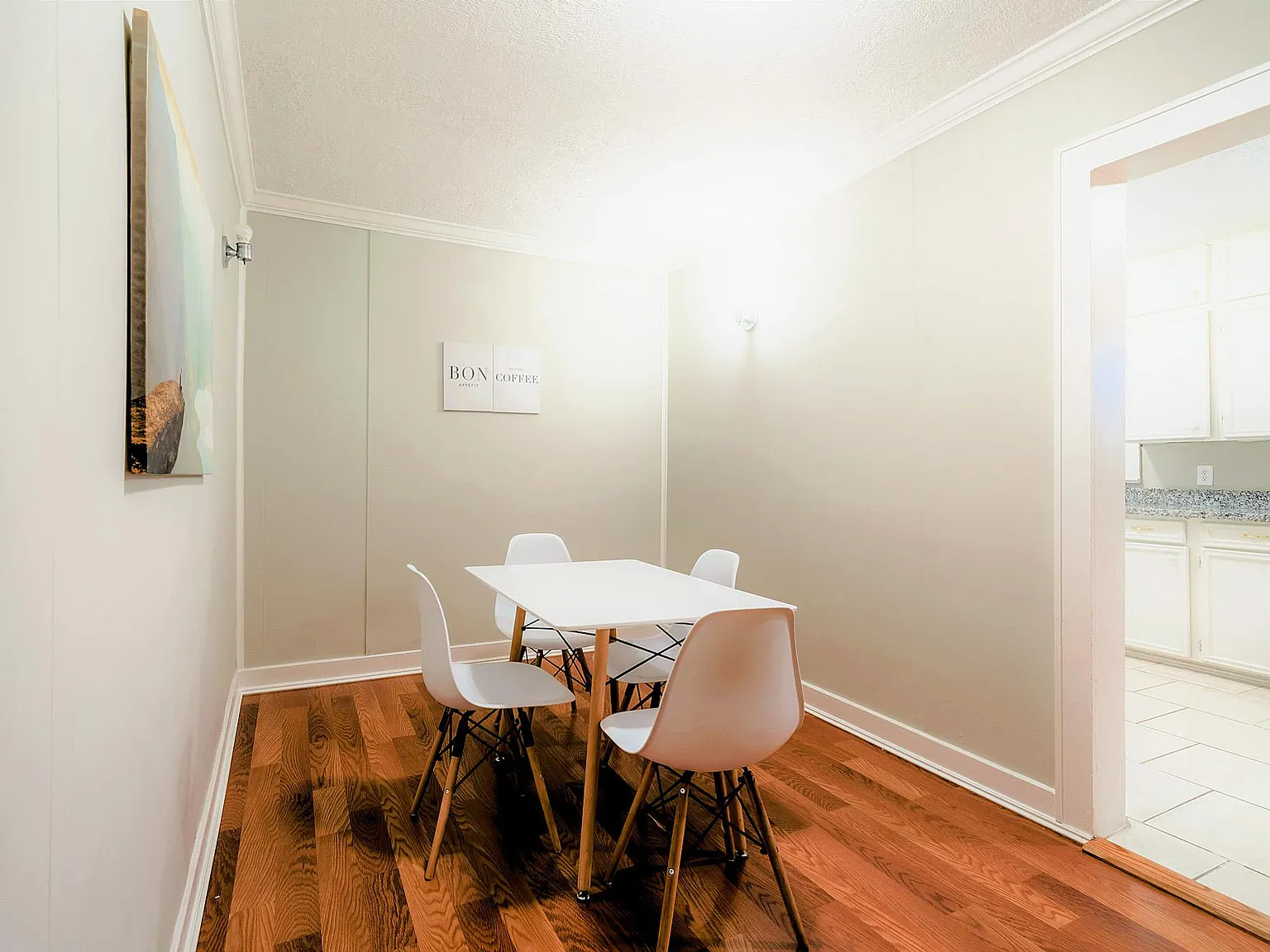 4 bed, 2.0 bath, 1682 sqft, $615 — Photo 3