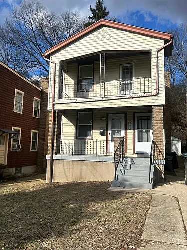 594 De Votie Ave #2 Photo 1