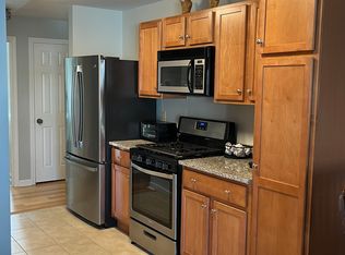 15 K St APT 1, Hampton, NH 03842