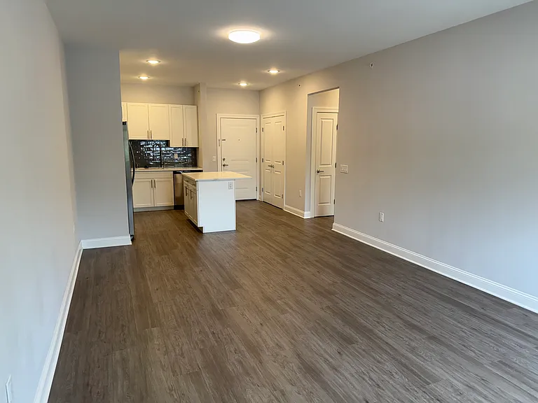 40 Park Ave #301 — Photo 5