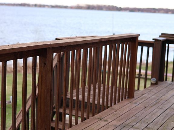 2nd image of 2358 Crest Way