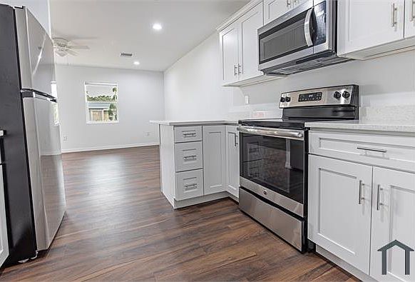 1st image of 6015 Deming Ave #6015
