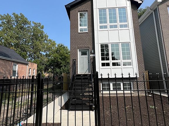2nd image of 641 N Trumbull Ave