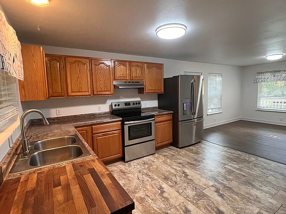 5th image of 10702 Minterwood Dr N
