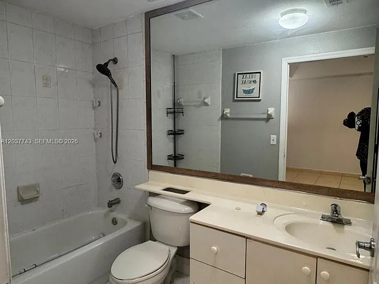 7502 NW 175th St #7502 — Photo 12
