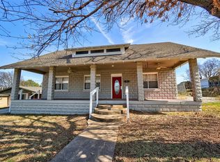 910 S Walnut St, Pauls Valley, OK 73075