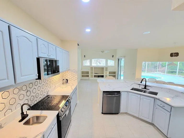 9 Woodholme Ln — Photo 13