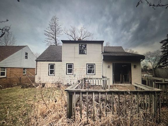 3rd image of 816 Jordan Pl