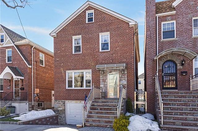 1st image of 2221 Tenbroeck Ave