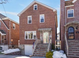2221 Tenbroeck Ave, Bronx, NY 10469