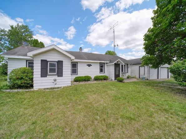 4959 Deleon Dr, Tecumseh, MI 49286