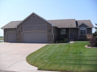1201 E Ridgeview Ct, Clearwater, KS 67026
