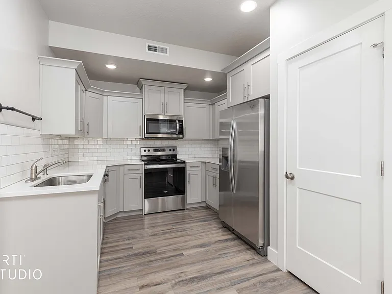 2674 S 2250 W #207 — Photo 17