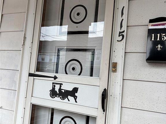 4th image of 115 Chestnut St