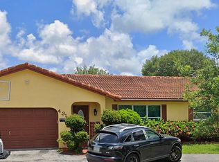 4319 NW 76th Ave, Coral Springs, FL 33065