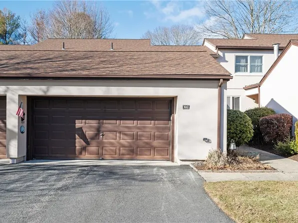 2970 Mendon Rd APT 180, Cumberland, RI 02864