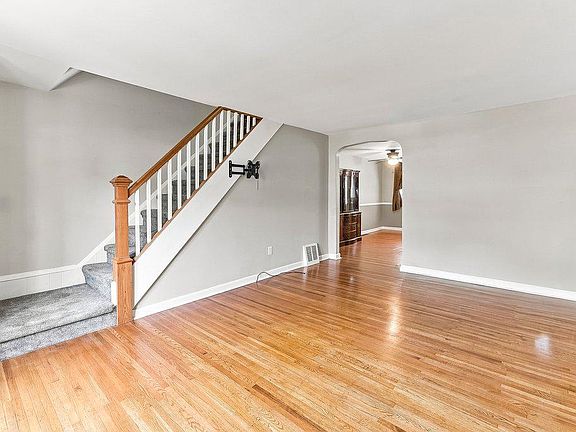2nd image of 5157 Westley Dr