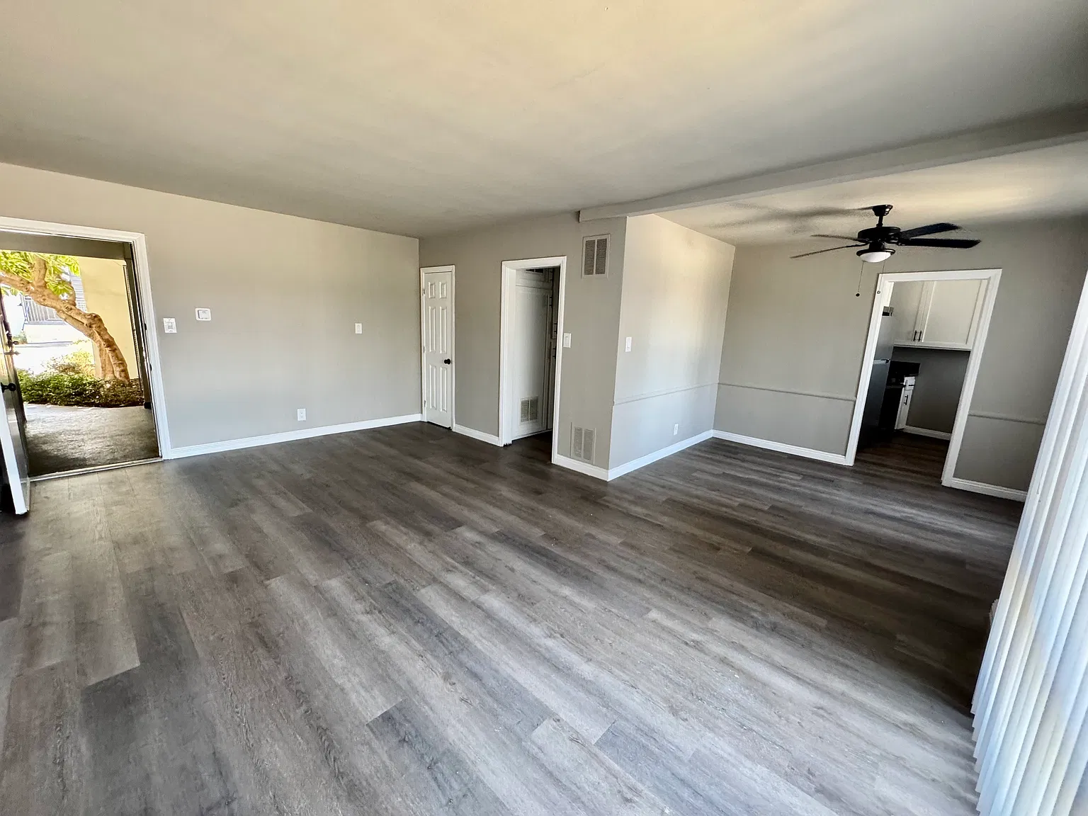 Spacious 1 Bedroom Apartment — Photo 1