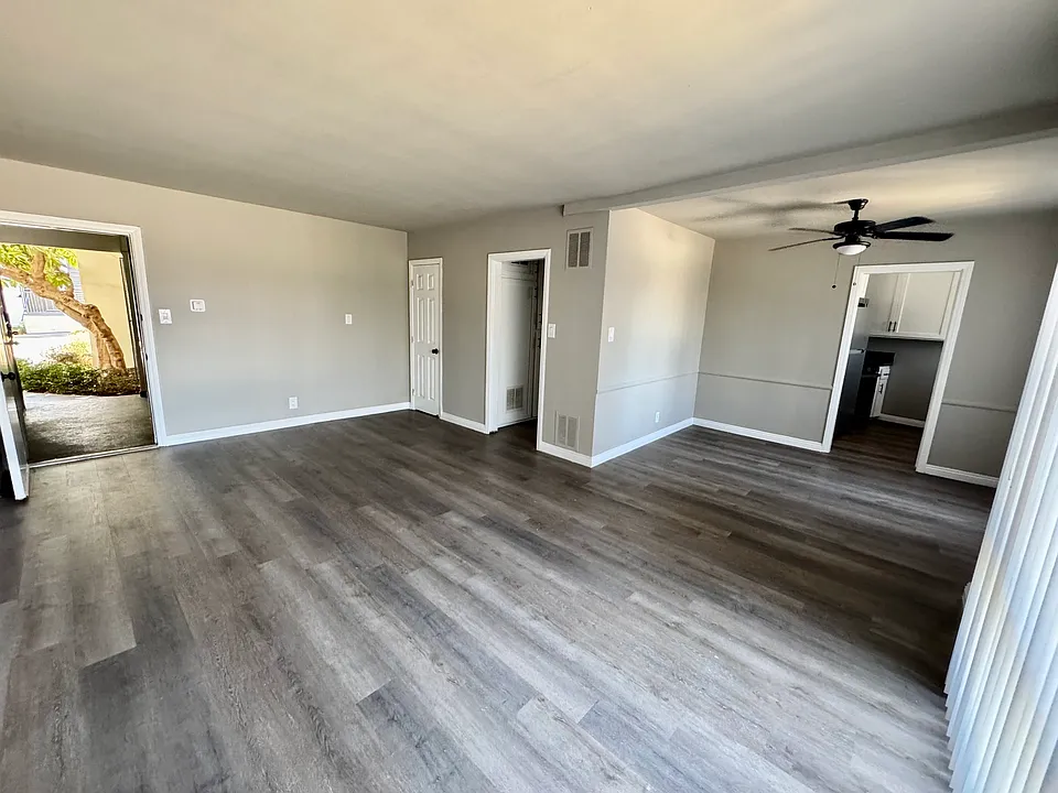 4066 Coco Ave #8