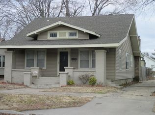 808 W 5th St, Coffeyville, KS 67337