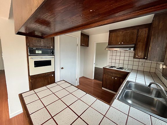 4th image of 2788 Longford Dr
