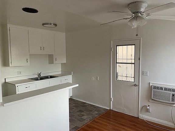 2nd image of 3824 Lincoln Ave