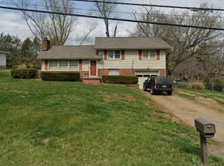 204 Meadow Ln, Kingsport, TN 37663