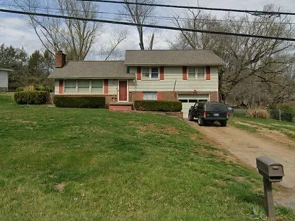 204 Meadow Ln, Kingsport, TN 37663