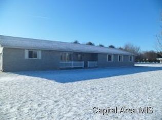 155 Lyons St, Riverton, IL 62561