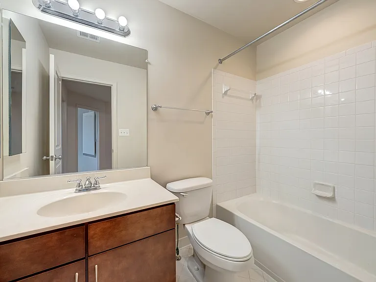 42230 Castle Ridge Sq — Photo 25