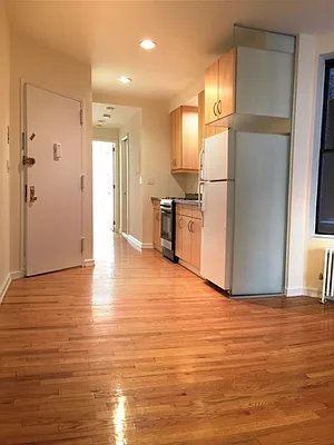 Rented by Immac Realty | media 35