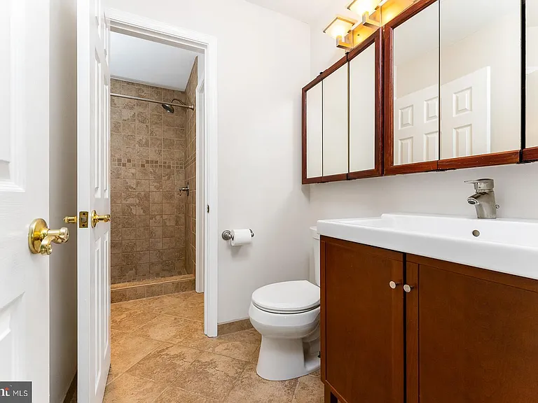 8415 Hollis Ln — Photo 19