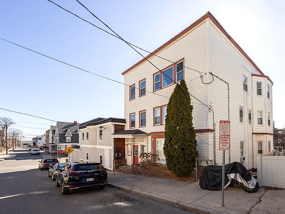 2nd image of 9 Parker St