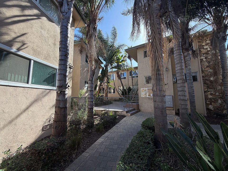 2nd image of 4046 Coco Ave APT 5