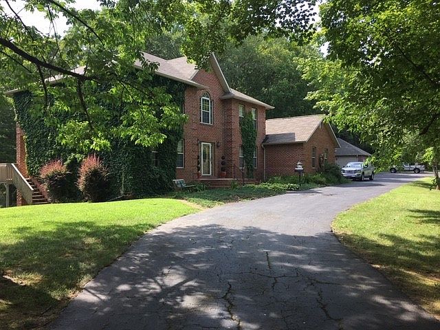 1st image of 332 Boggs Rd