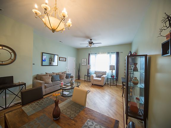 4th image of 2657 W Warren Blvd