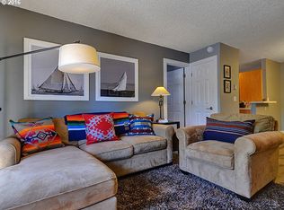 7538 SW Barnes Rd UNIT G, Portland, OR 97225