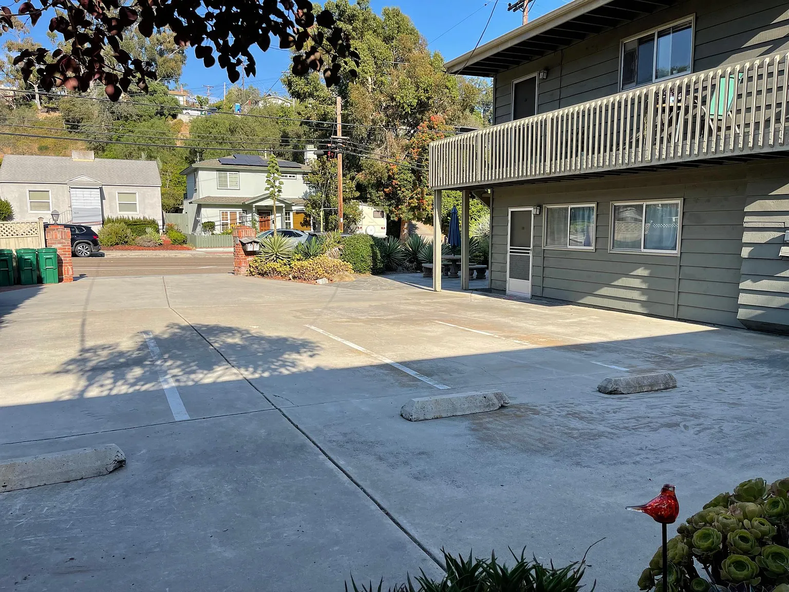 3608 Curlew St — Photo 4