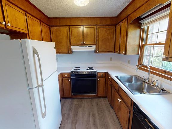 4th image of 119 Lacey Ln #119