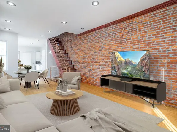 1302 N Dover St, Philadelphia, PA 19121