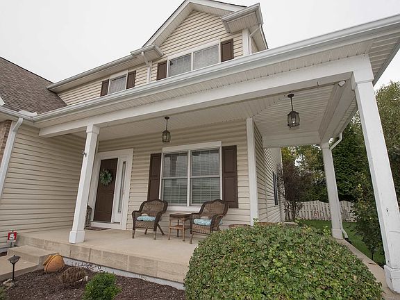 3rd image of 824 N Admirals Pointe Dr