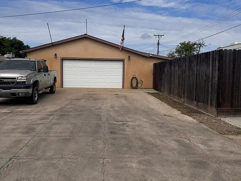4114 W Cherry Ave — Photo 4