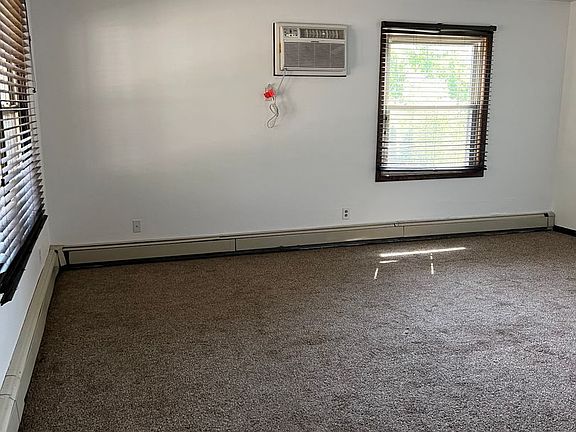 5th image of 38 Oxby Ln #3